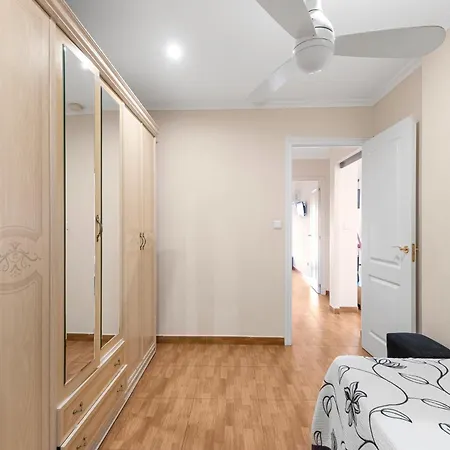 Yovalu Con Balcon Torrevieja