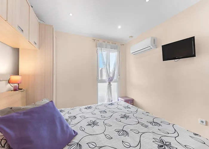 Apartment Yovalu Con Balcon